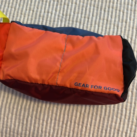 Cotopaxi crossbody/fanny pack - Picture 8 of 9